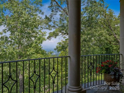 234 Skycliff Drive Asheville NC 28804