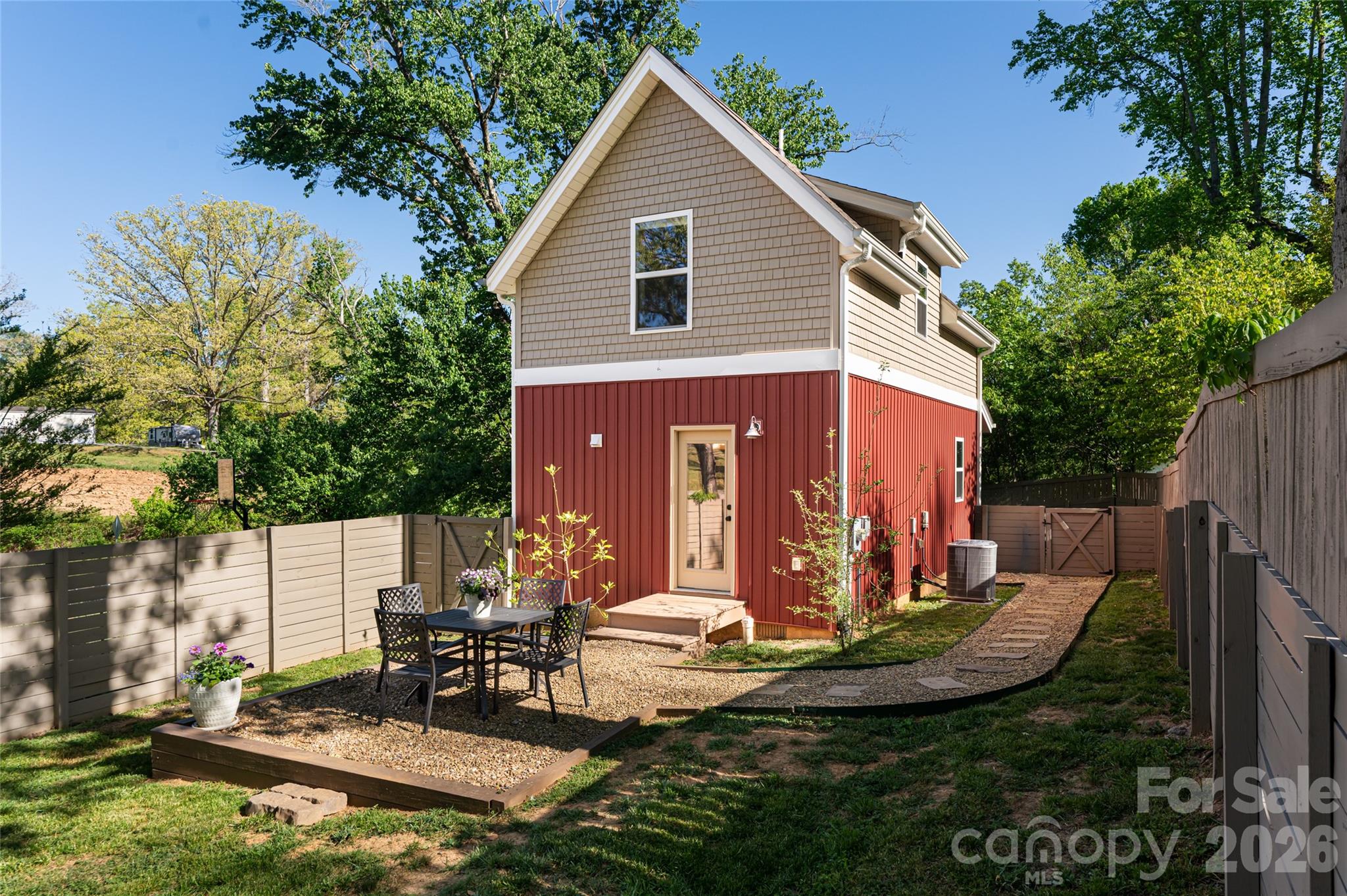 85 New Salem Road Swannanoa NC 28778