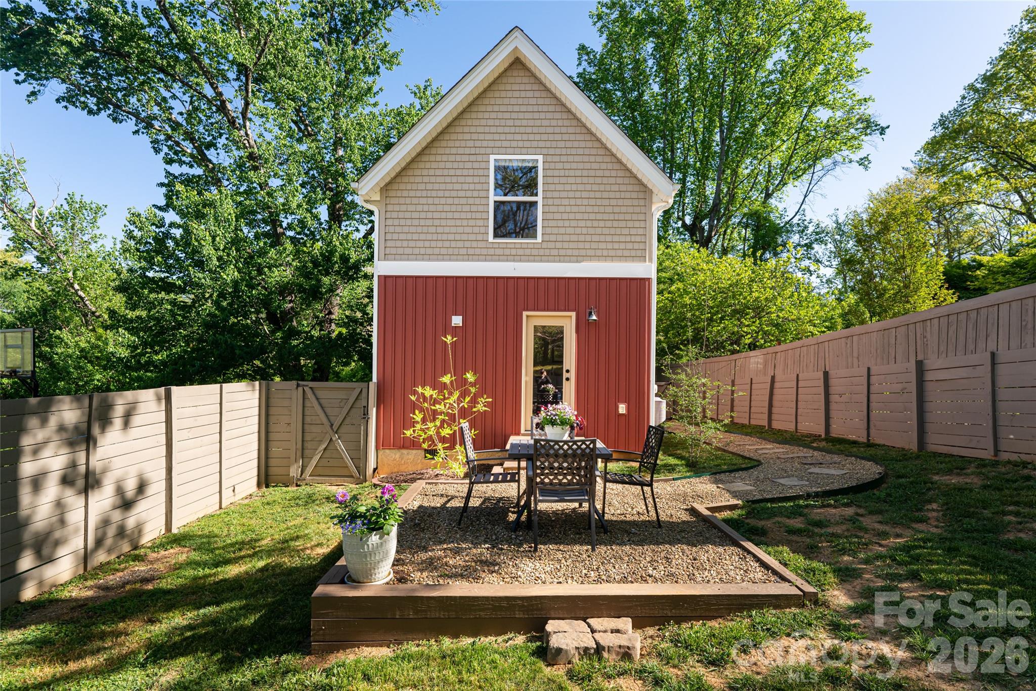 85 New Salem Road Swannanoa NC 28778