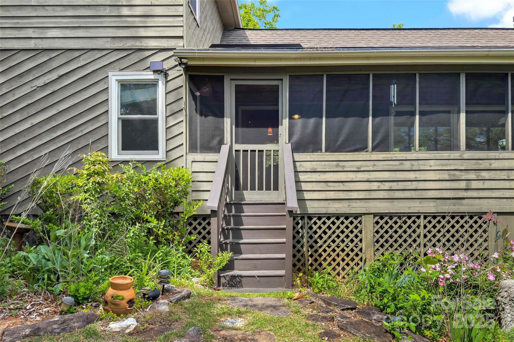 1795 Mckenzie Way N Old Fort NC 28762