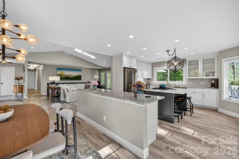 152 Skyview Circle Asheville NC 28804
