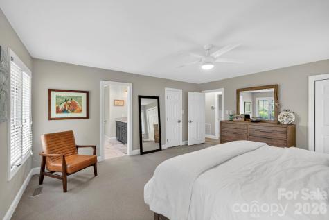 152 Skyview Circle Asheville NC 28804