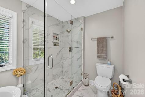 152 Skyview Circle Asheville NC 28804