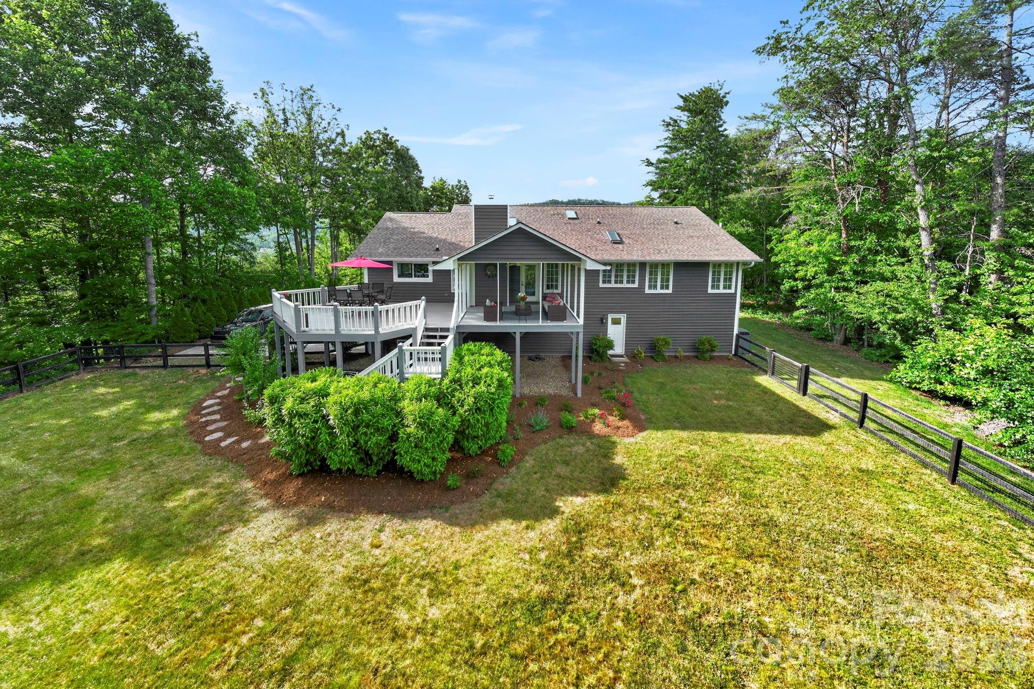152 Skyview Circle Asheville NC 28804