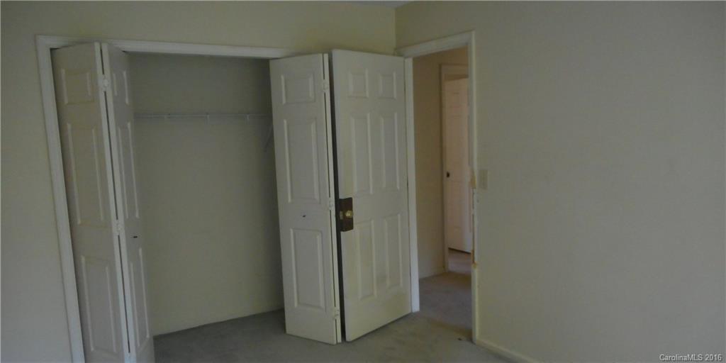 7700 Batavia Lane Charlotte NC 28213