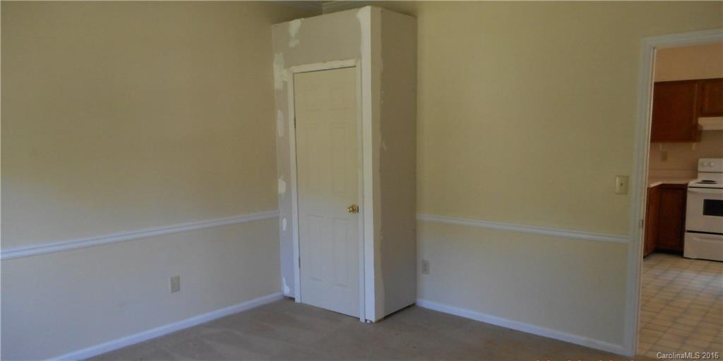 7700 Batavia Lane Charlotte NC 28213