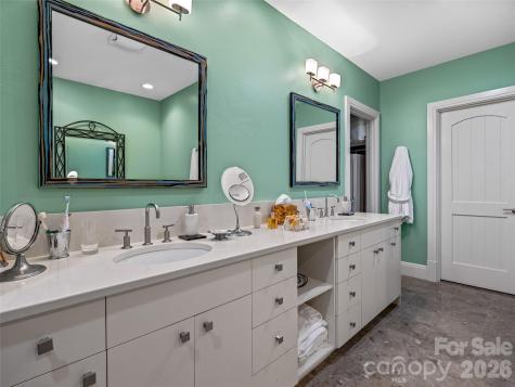 22 Foxbridge Way Arden NC 28704