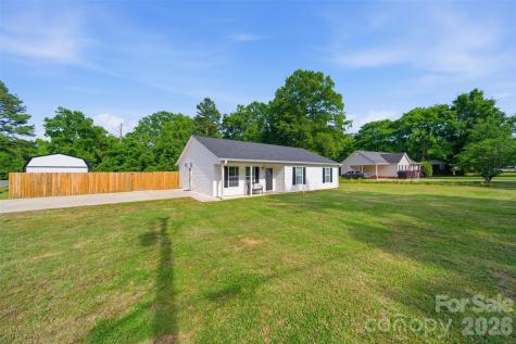 5694 Hillsdale Drive Fort Lawn SC 29714