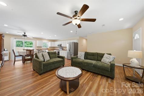 5694 Hillsdale Drive Fort Lawn SC 29714