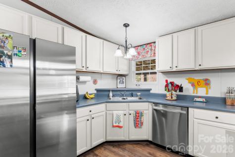 152 Pioneer Ridge Sparta NC 28675