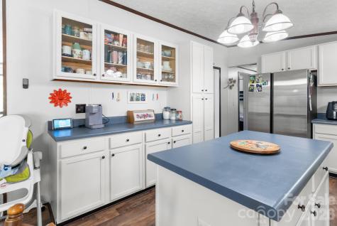 152 Pioneer Ridge Sparta NC 28675
