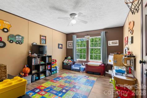 152 Pioneer Ridge Sparta NC 28675