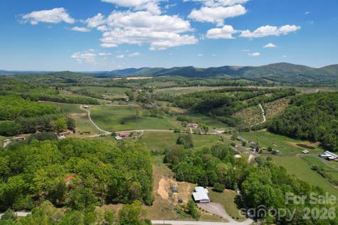152 Pioneer Ridge Sparta NC 28675