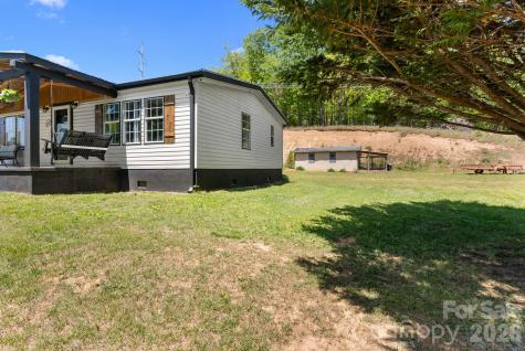 152 Pioneer Ridge Sparta NC 28675