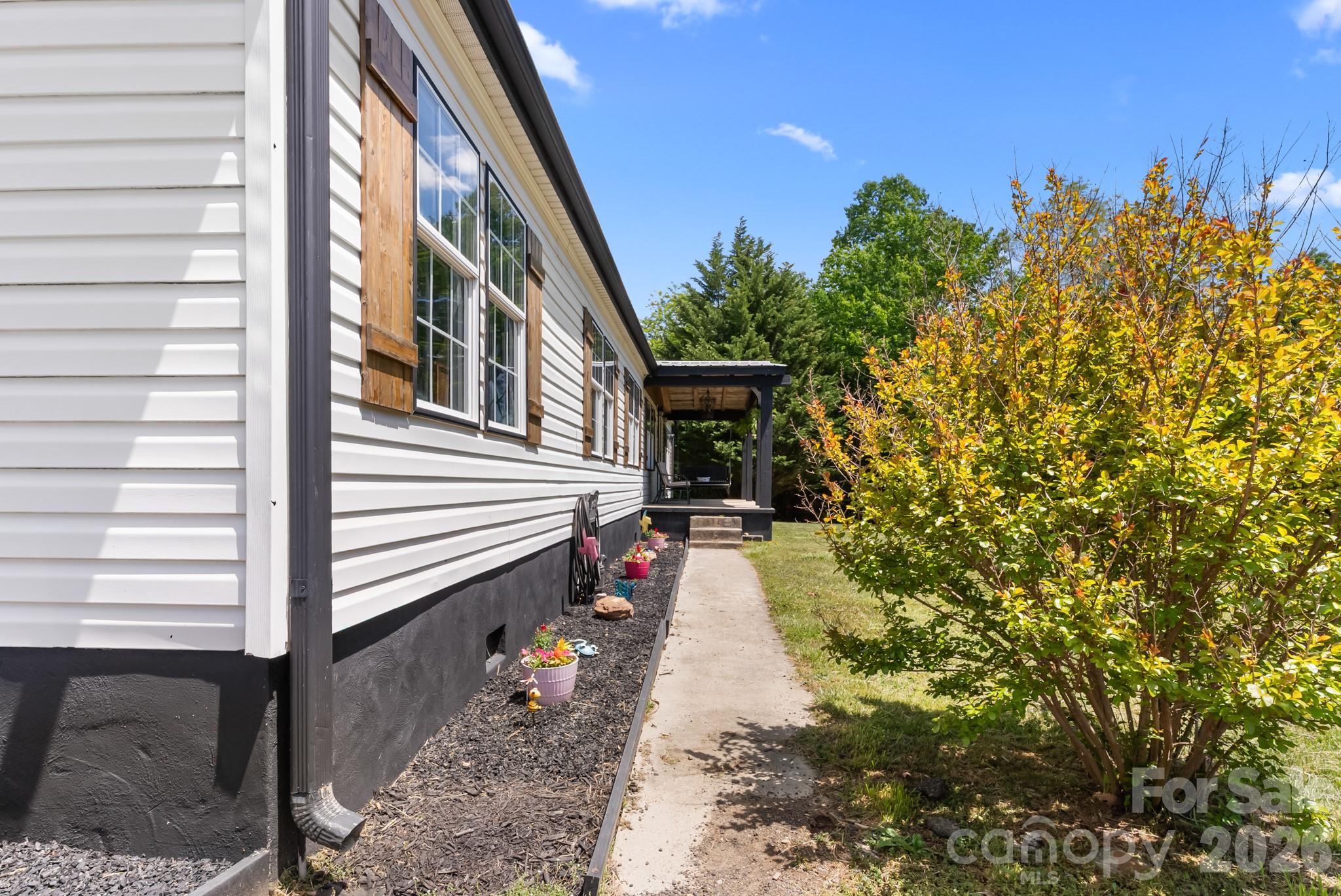 152 Pioneer Ridge Sparta NC 28675
