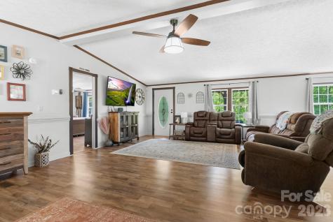 152 Pioneer Ridge Sparta NC 28675