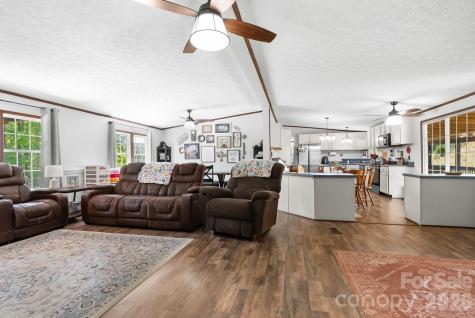 152 Pioneer Ridge Sparta NC 28675