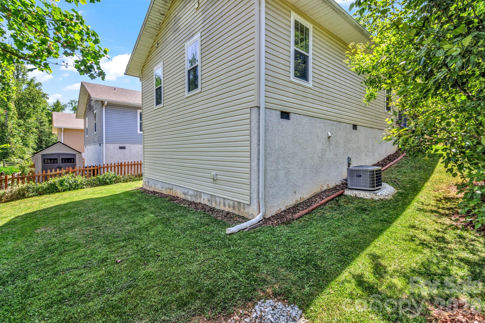 4 Mckinley Avenue Asheville NC 28803
