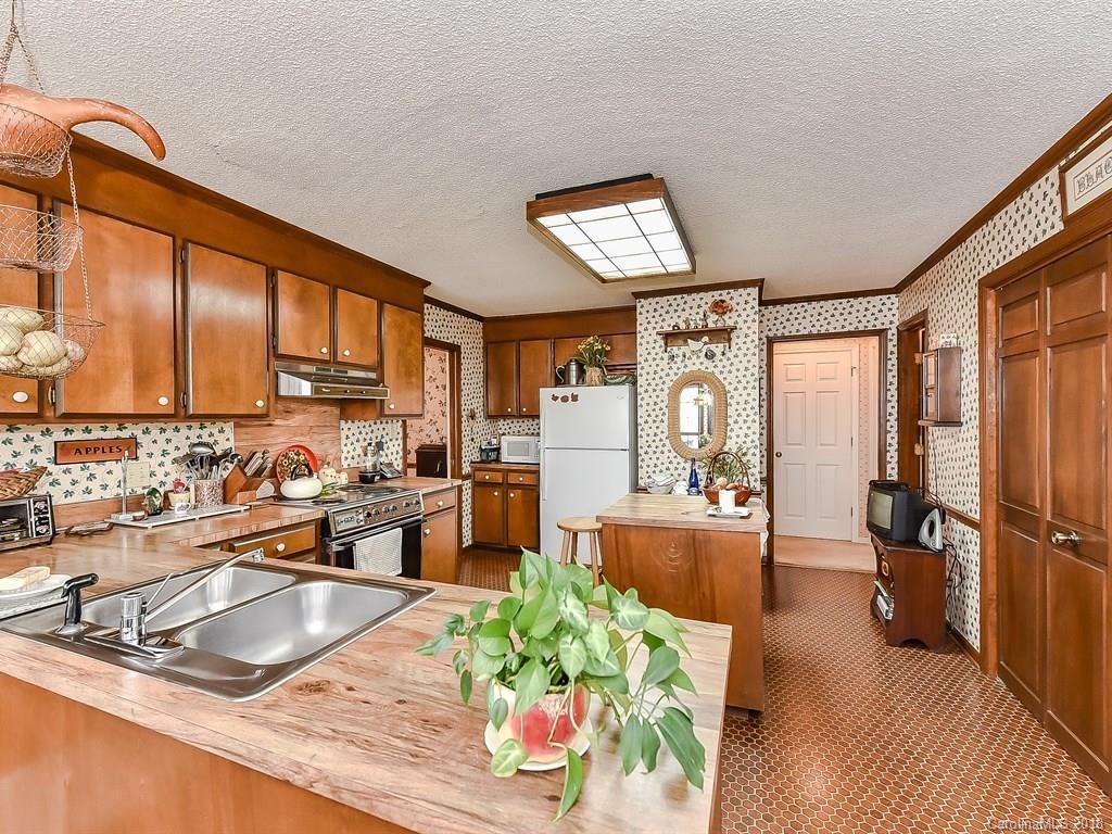 10202 Rocking Chair Road Matthews NC 28105