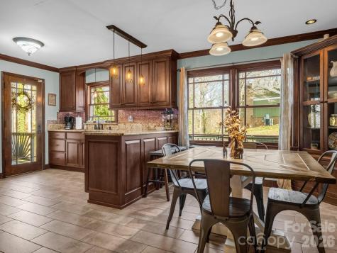 108 Three Oaks Lane Kings Mountain NC 28086