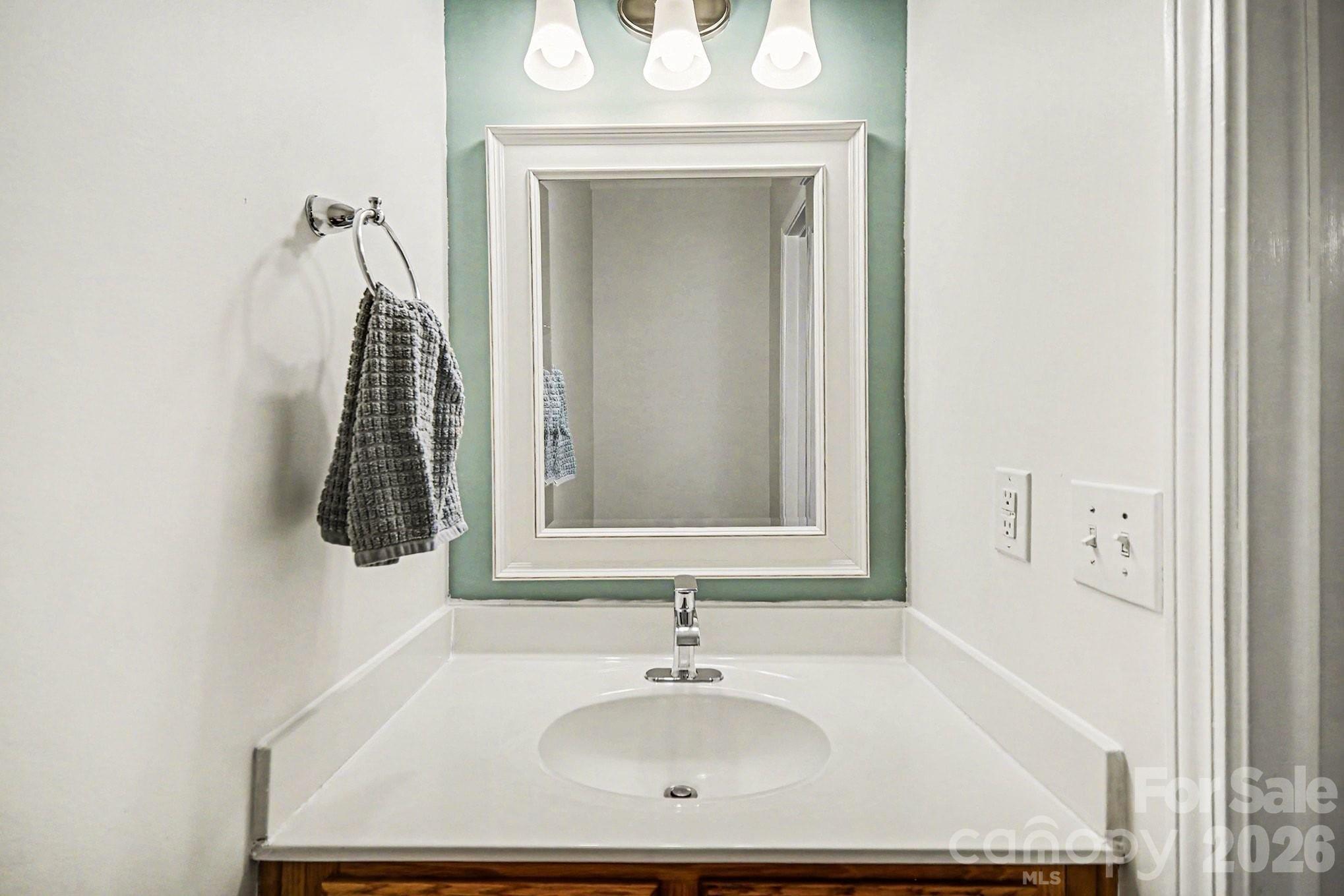 8048 Stoneham Court Matthews NC 28105