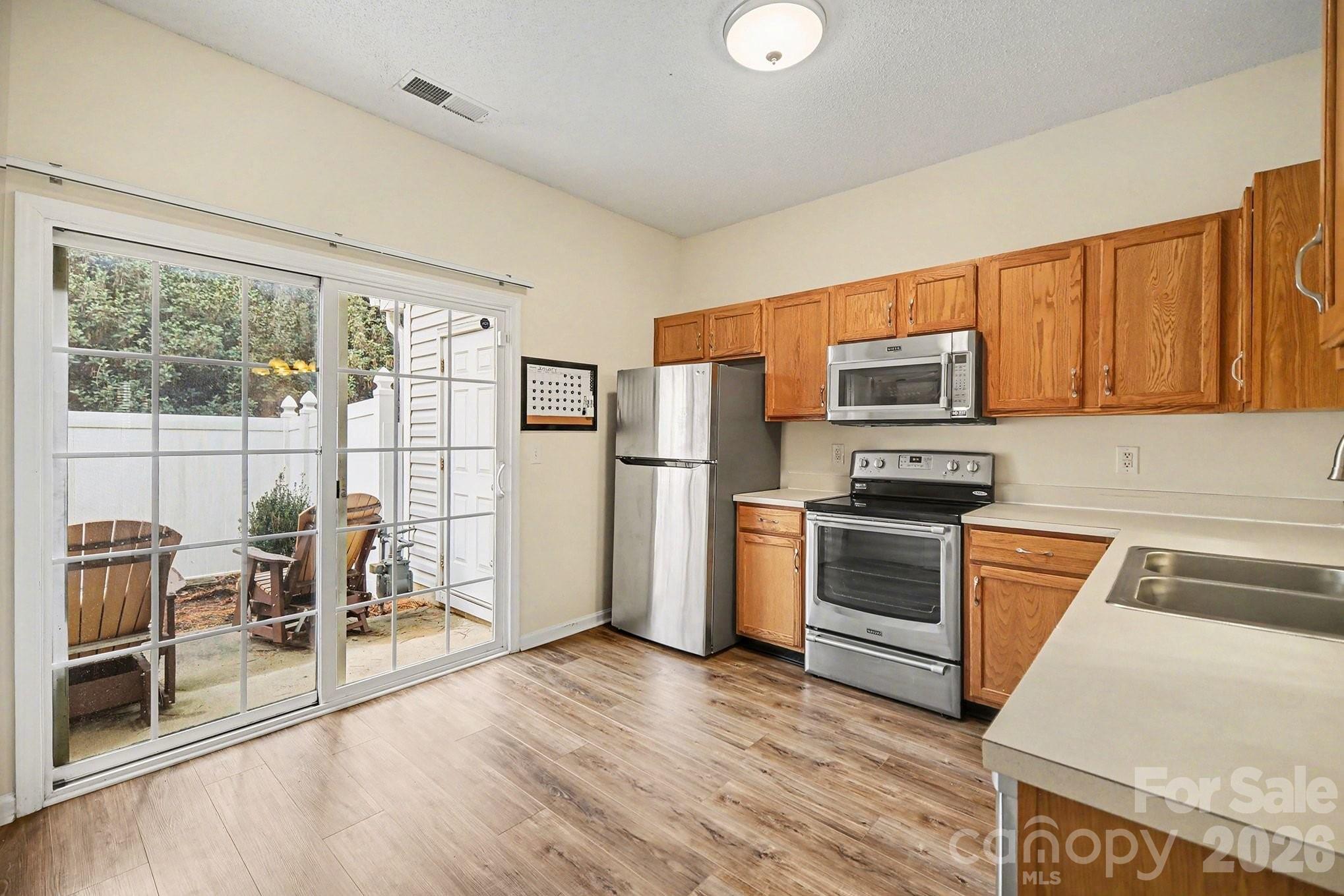 8048 Stoneham Court Matthews NC 28105