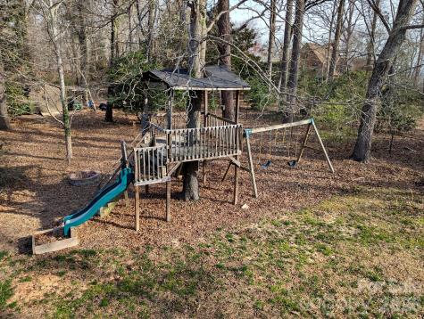 215 Biscoe Road Troy NC 27371