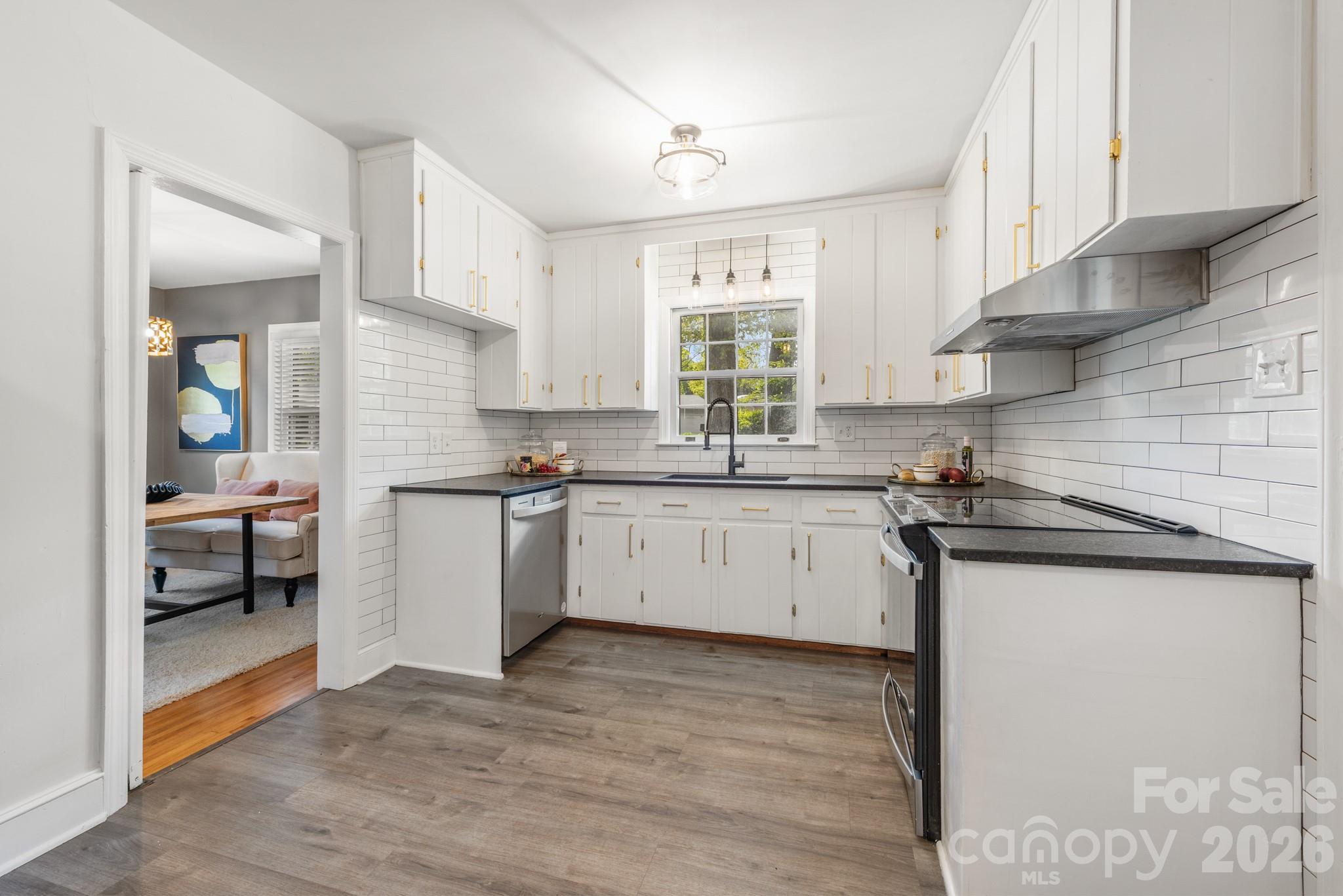 1940 Lansdale Drive Charlotte NC 28205