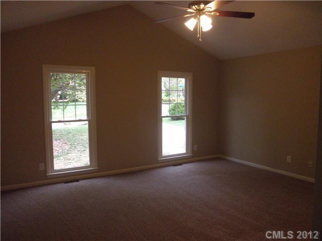 1232 Long Paw Lane Charlotte NC 28214