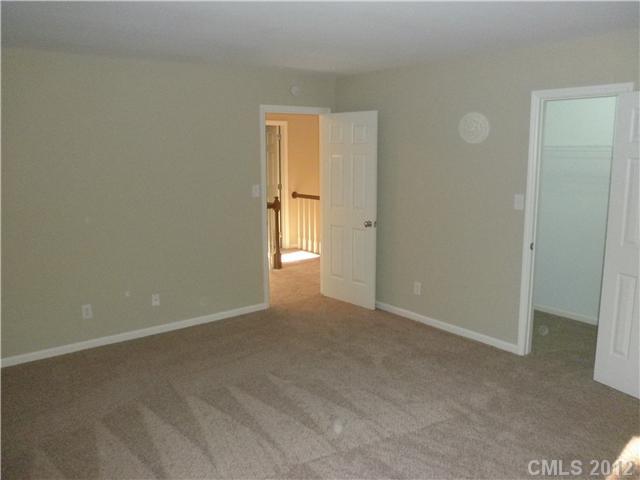 1232 Long Paw Lane Charlotte NC 28214