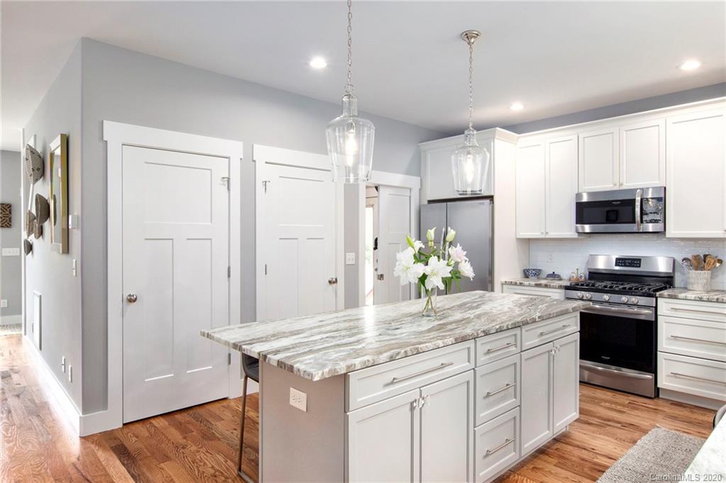 19 Metcalf Street Asheville NC 28806