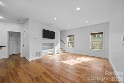 162 Deaver Street Asheville NC 28806