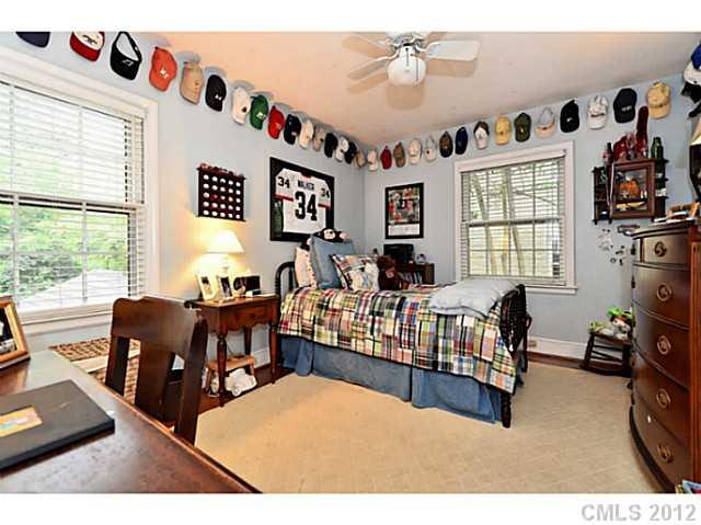 168 Huntley Place Charlotte NC 28207