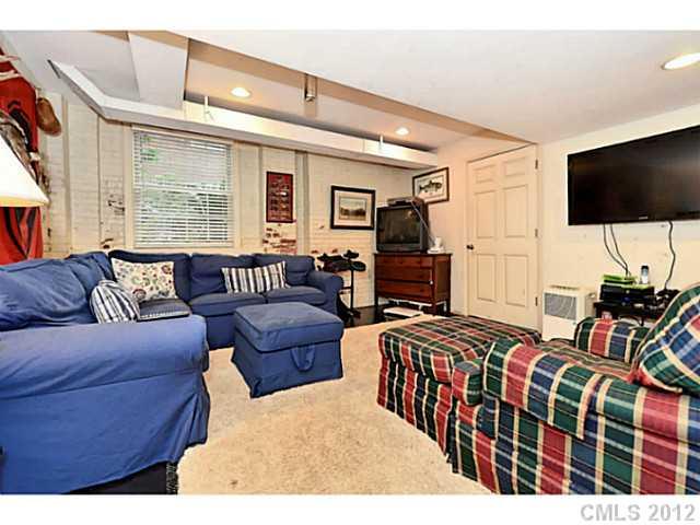 168 Huntley Place Charlotte NC 28207