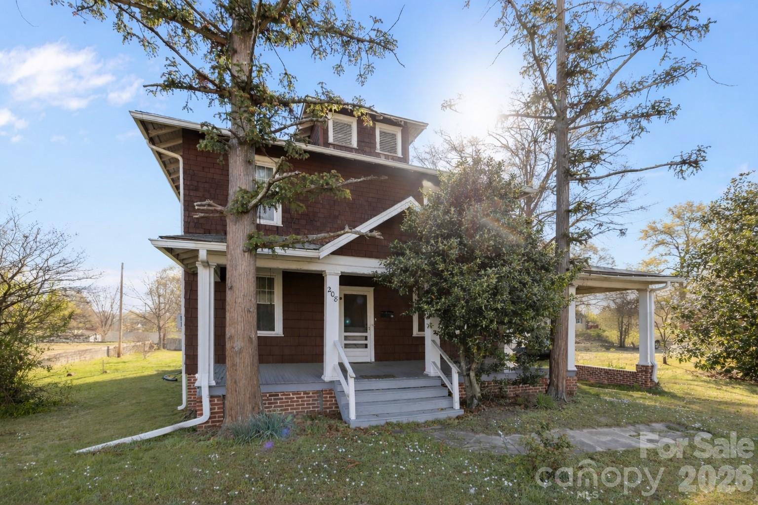 208 S Myrtle School Road Gastonia NC 28052