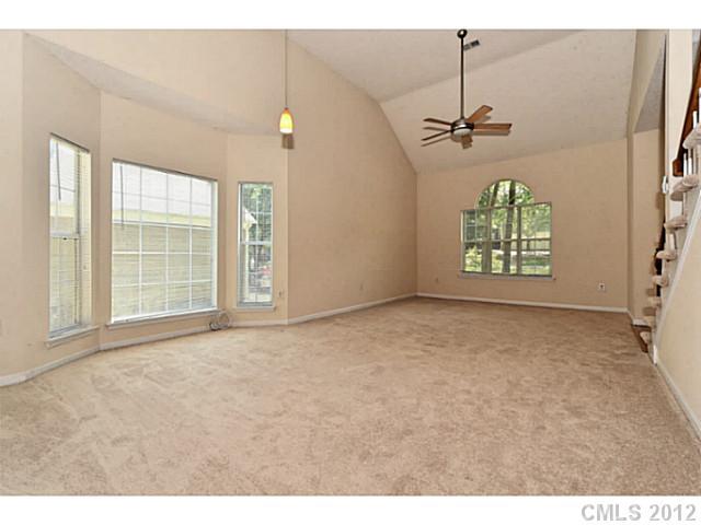 10909 Jardin Way Charlotte NC 28215