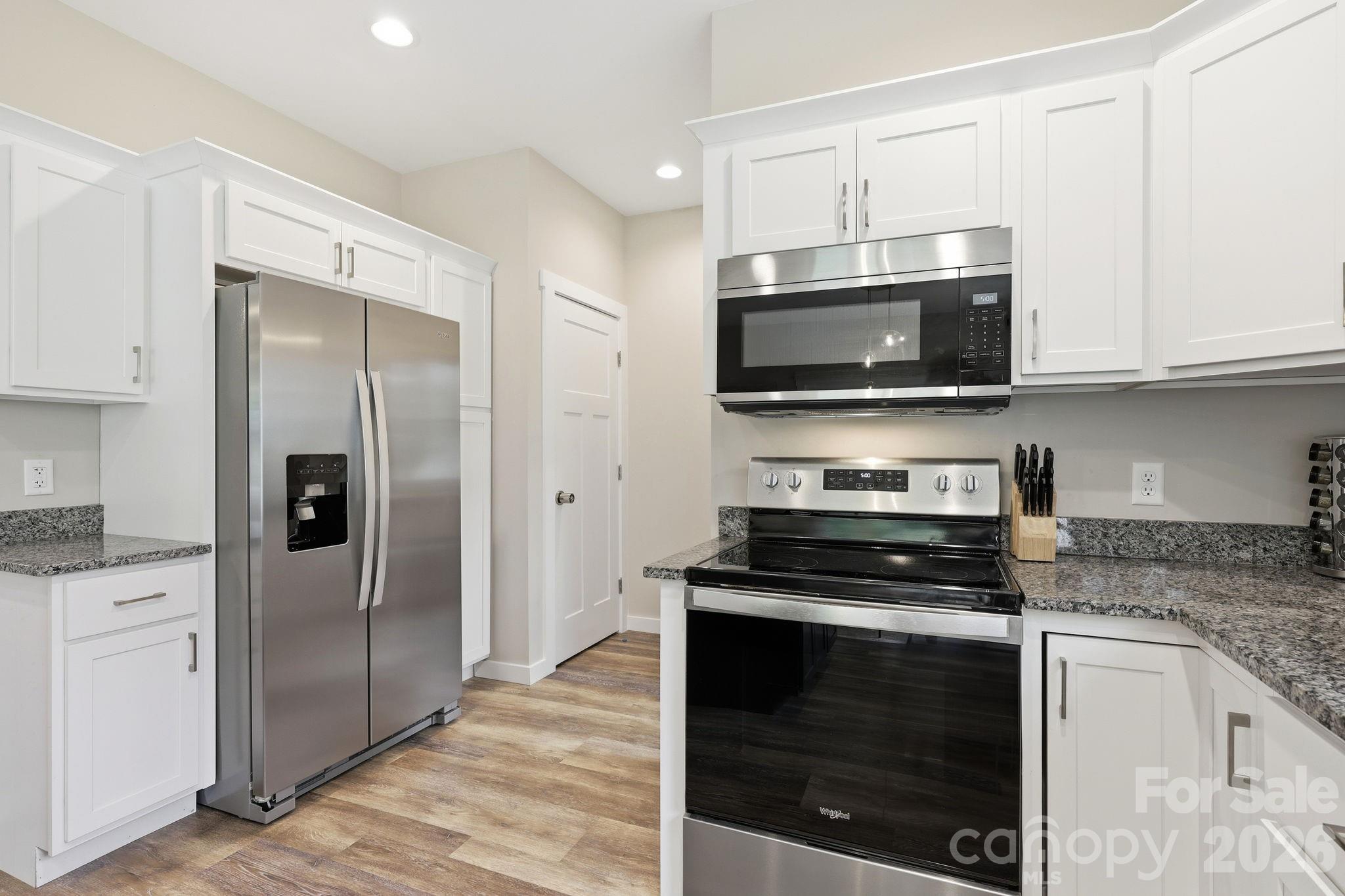 27 Ben Lippen Road Asheville NC 28806