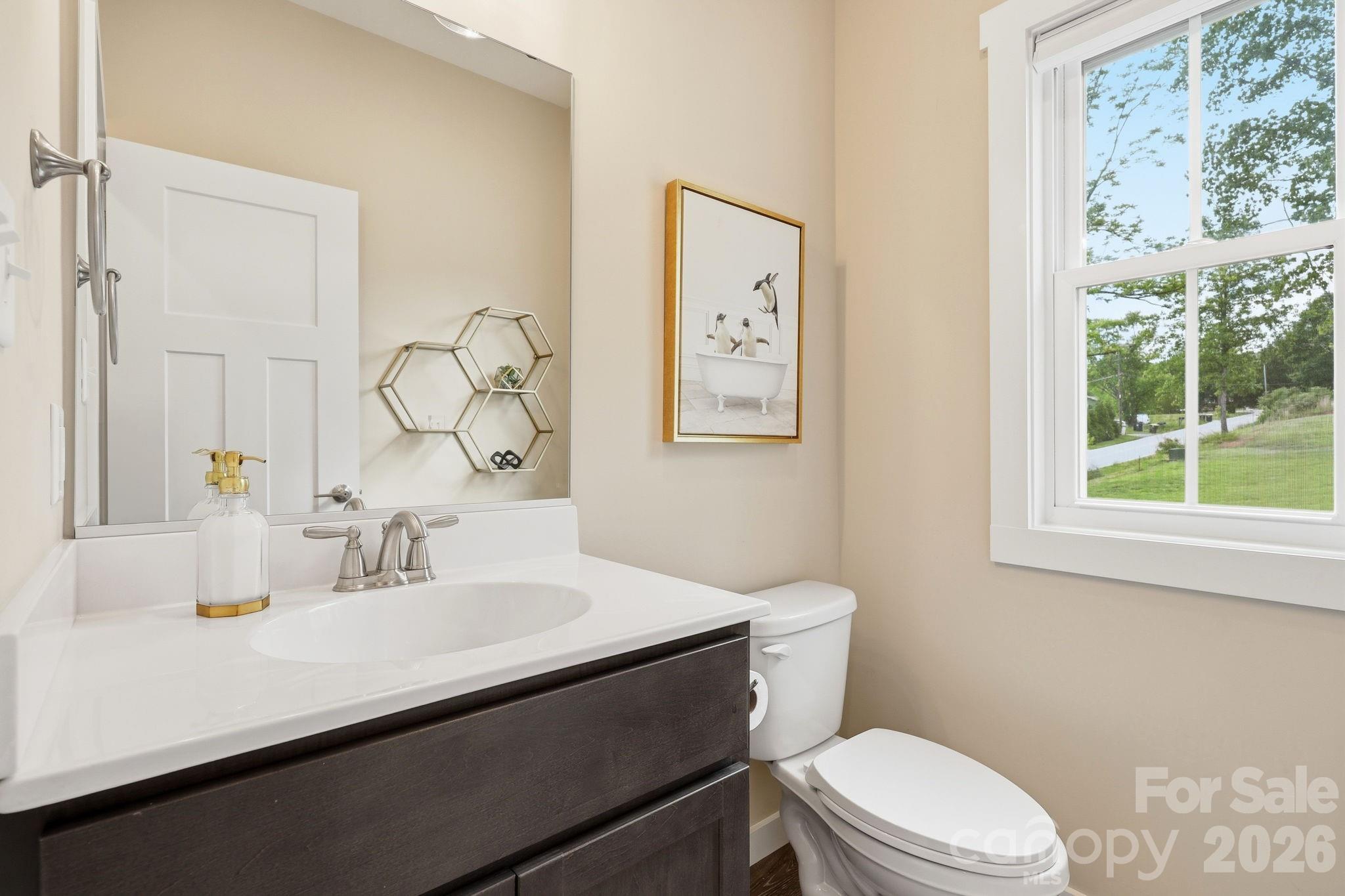 27 Ben Lippen Road Asheville NC 28806