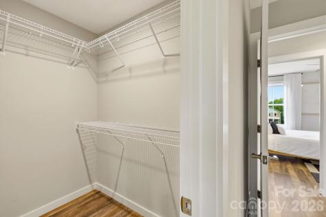 27 Ben Lippen Road Asheville NC 28806