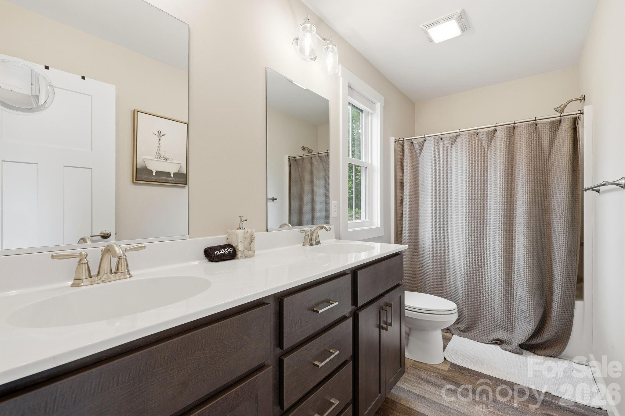 27 Ben Lippen Road Asheville NC 28806