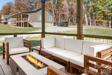 27 Ben Lippen Road Asheville NC 28806