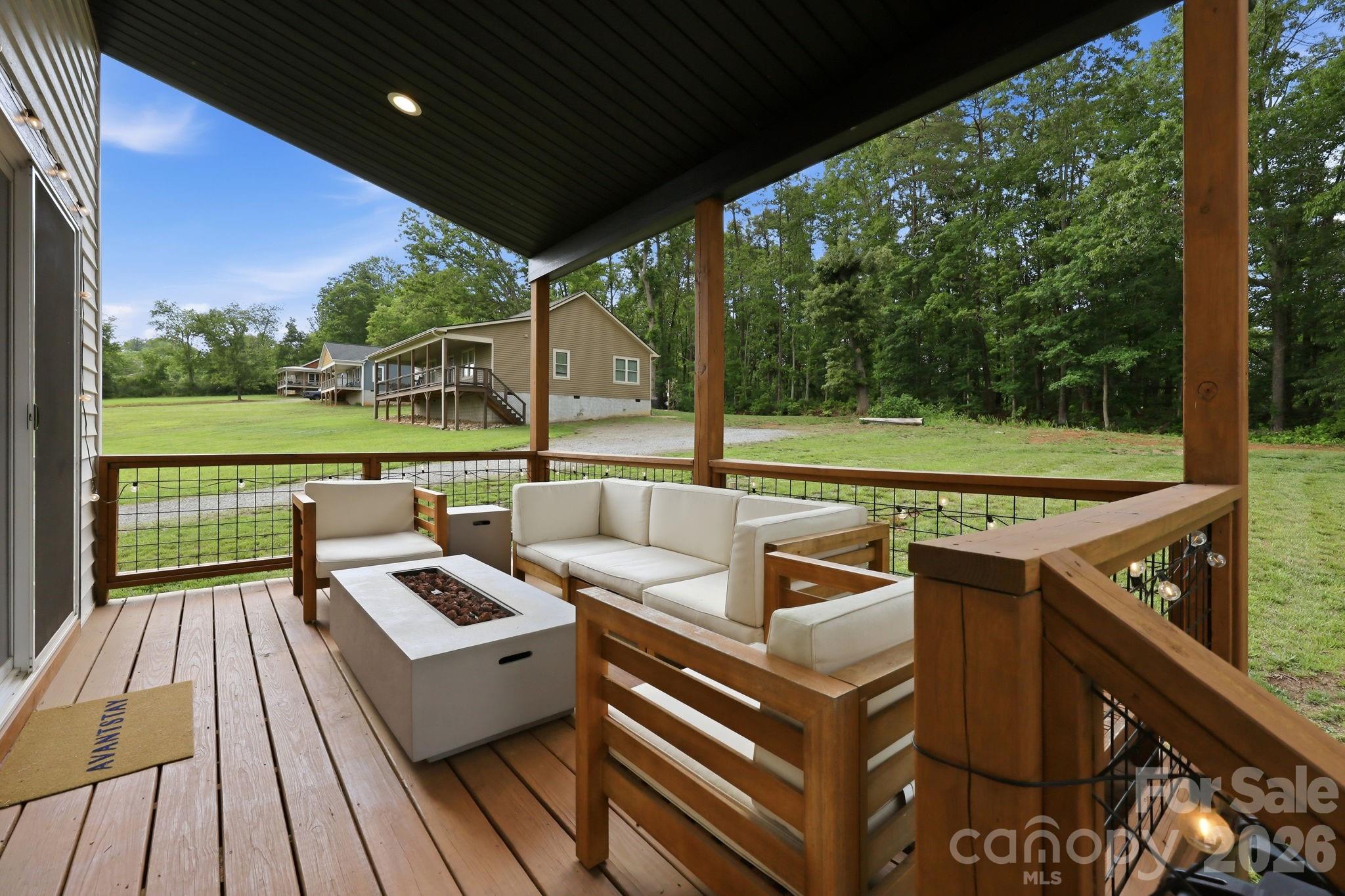 27 Ben Lippen Road Asheville NC 28806