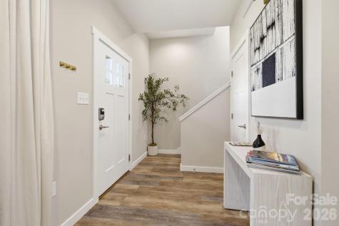 27 Ben Lippen Road Asheville NC 28806