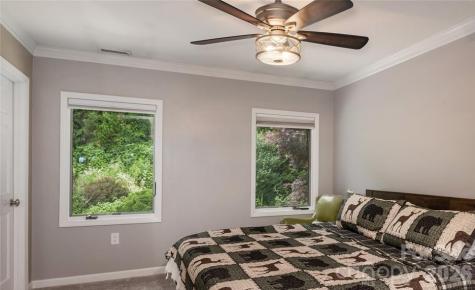 187 Pine Village Lane Blowing Rock NC 28605