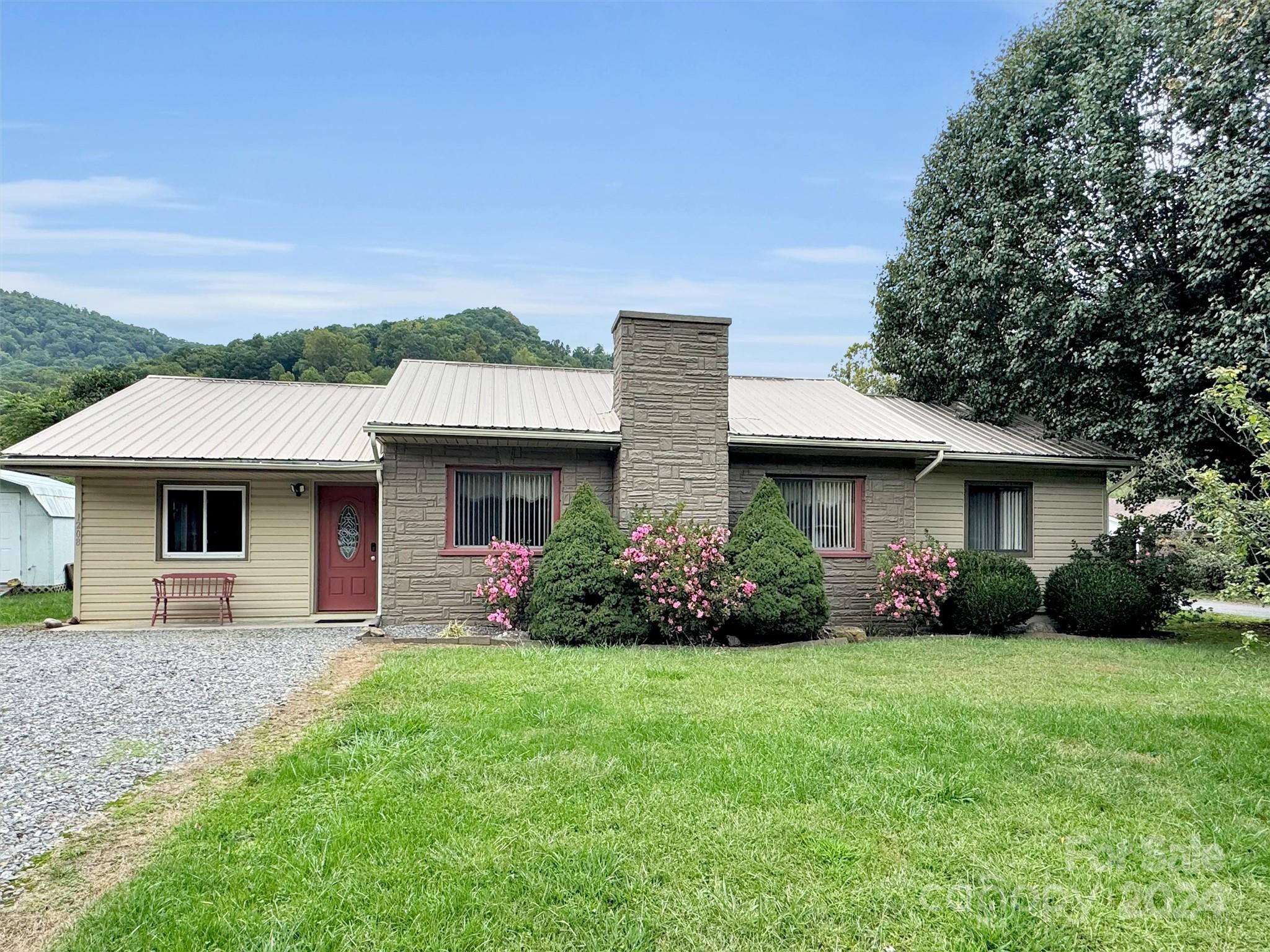 1208 Allens Creek Road Waynesville NC 28786