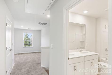 831 Adelston Lane Asheville NC 28804