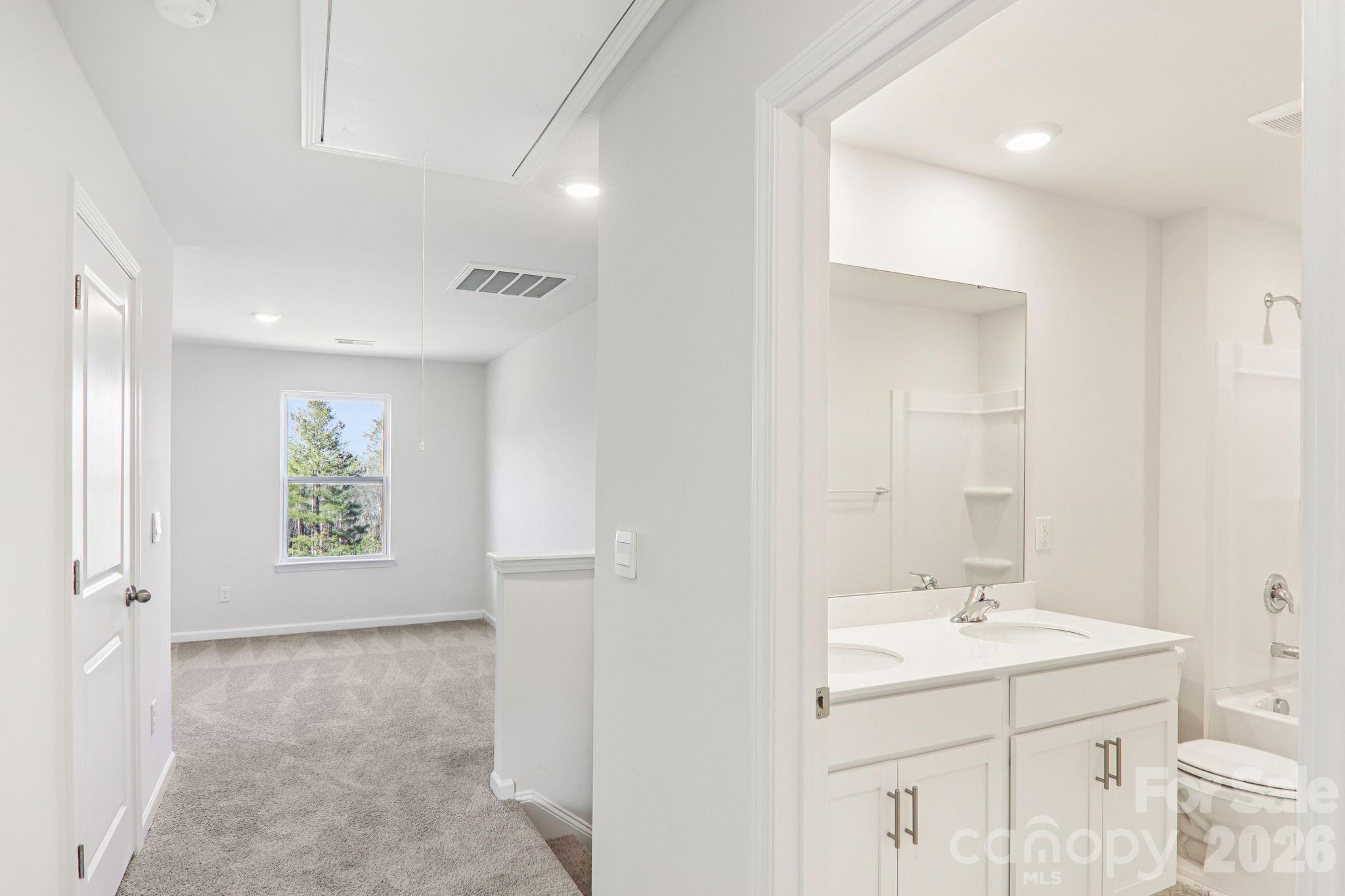 831 Adelston Lane Asheville NC 28804