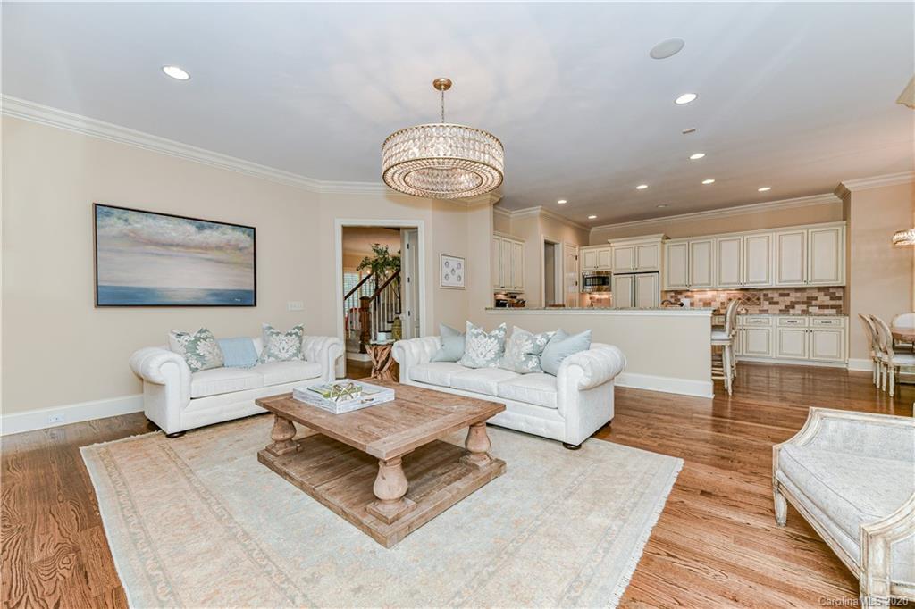 921 Mason Oaks Court Charlotte NC 28211