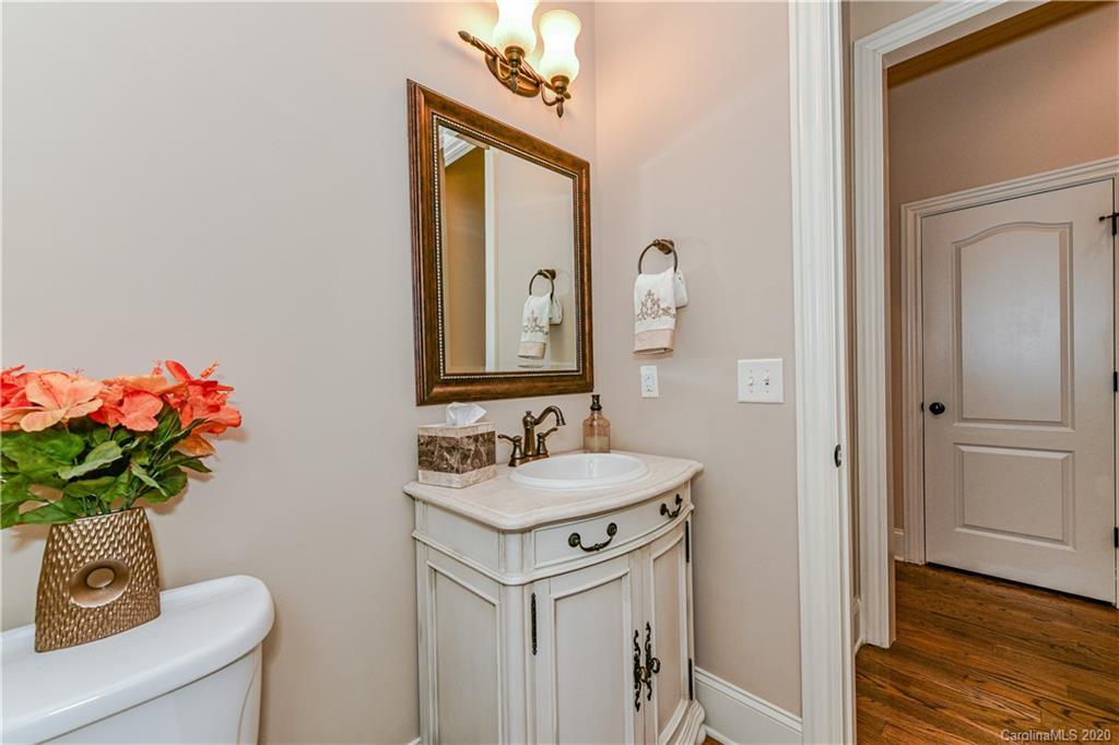 921 Mason Oaks Court Charlotte NC 28211