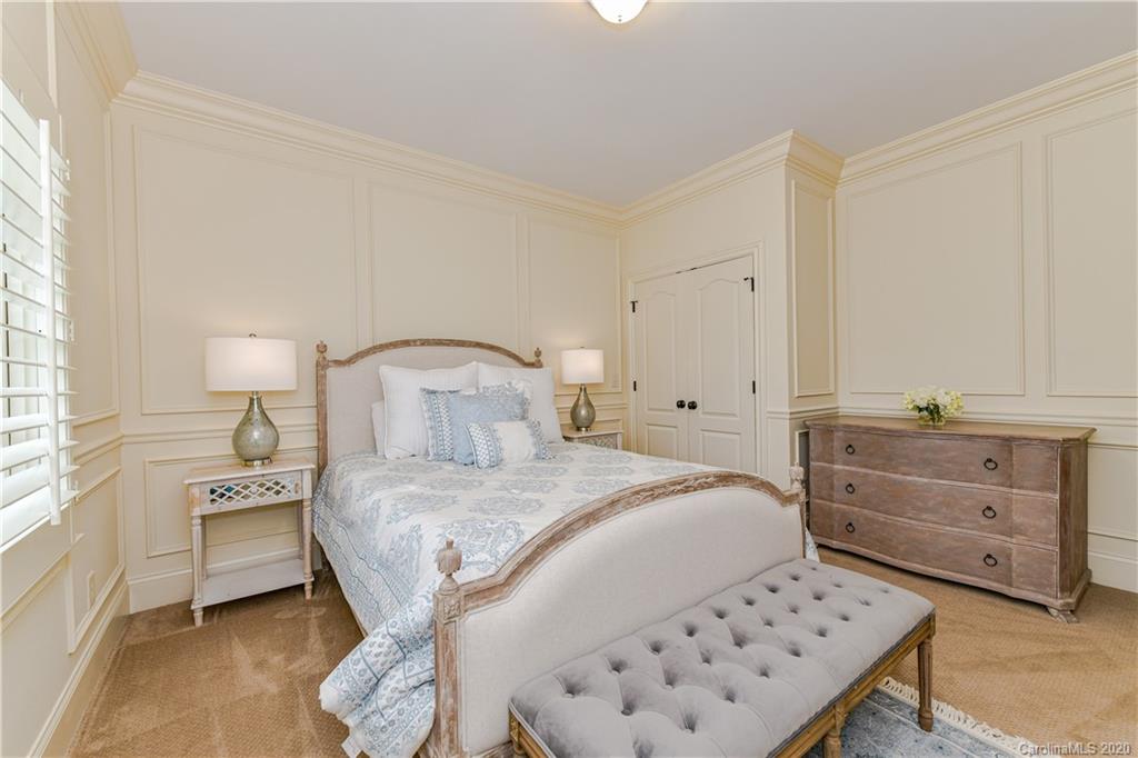 921 Mason Oaks Court Charlotte NC 28211